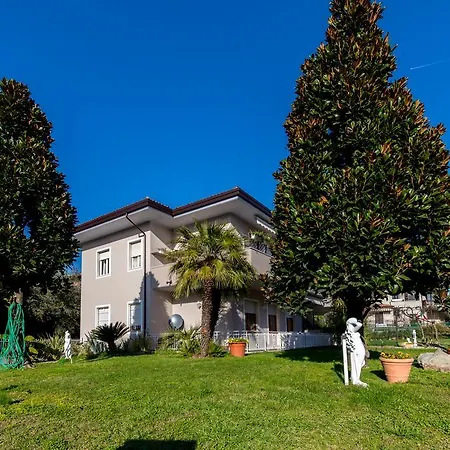 Maddy House Padenghe sul Garda