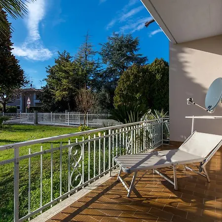 Apartment Maddy House Padenghe sul Garda
